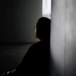 Chronic anxiety in women: causes, hormones and natural solutions